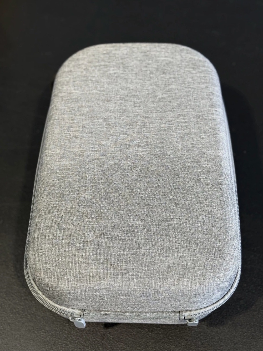Hard Carrying Case for Meta Quest 3  Compact design, Multiple Compartments